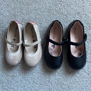 Girls toddler size 9 shoes ( 2 pairs)